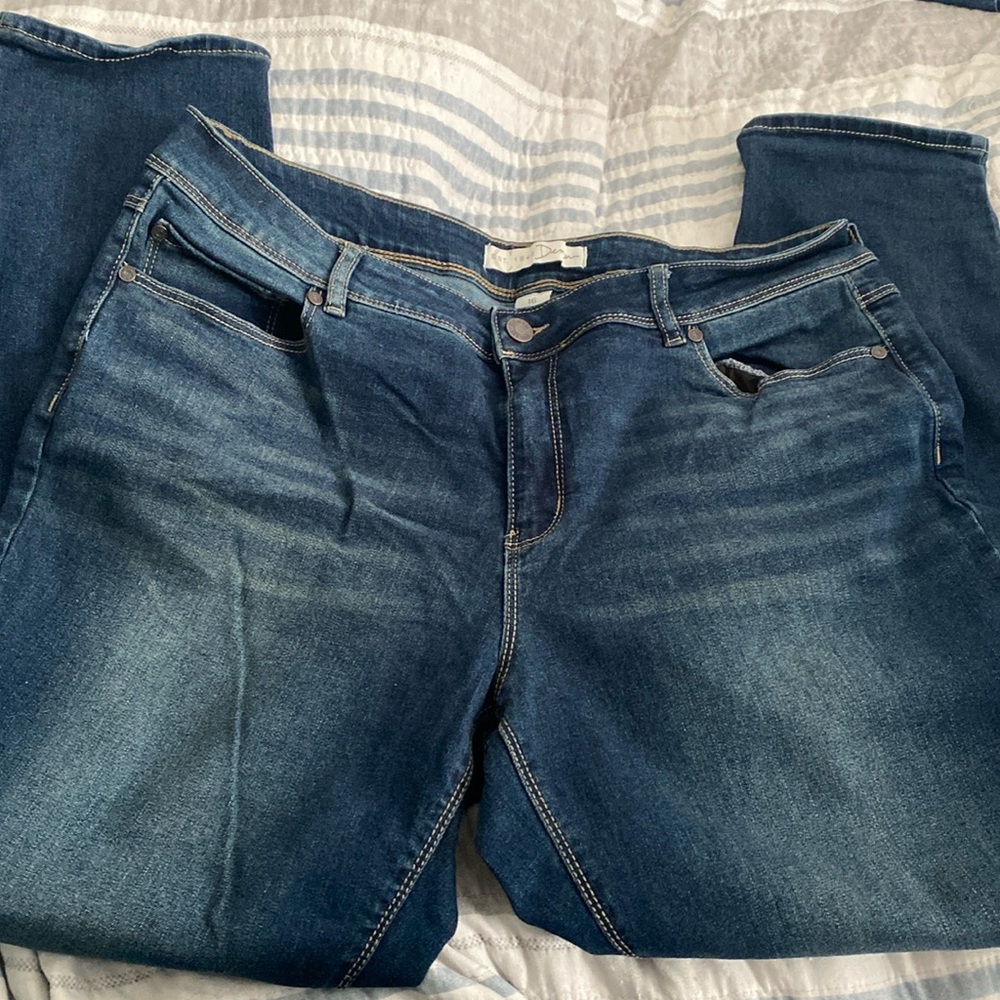 Cato Dark wash Mid-rise skinny jean Size 16